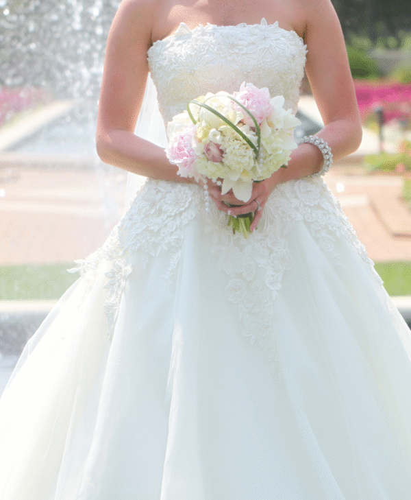 Elegant Satin Bridal Heels with Blush Rose Bouquet - Image 2